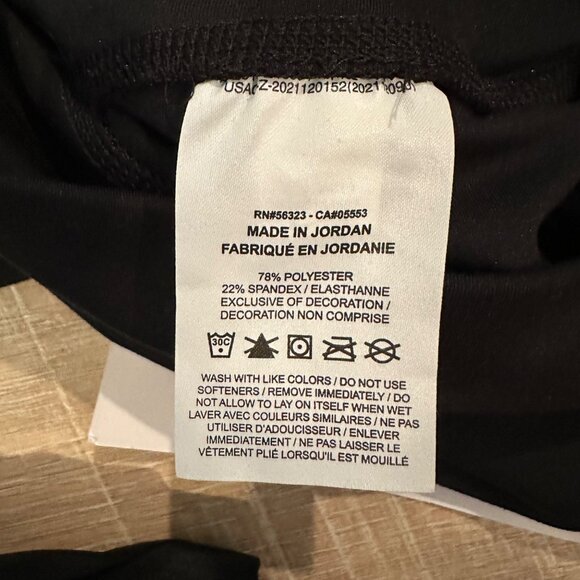 NIKE WOMENS BLACK TRAINING LEGGINGS NEW MEDIUM - Picture 9 of 9